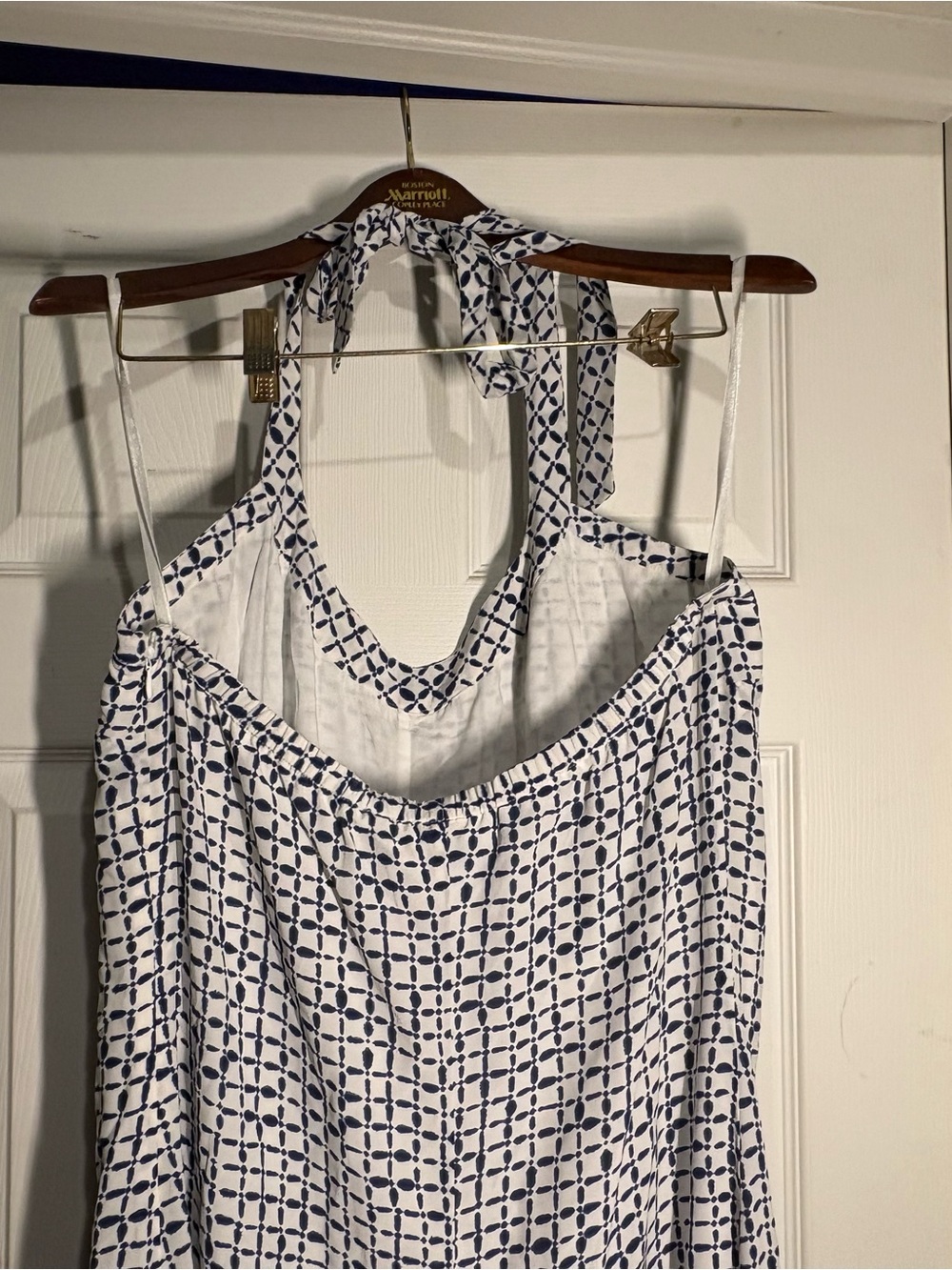 Vineyard Vines White and Navy - Women's Silk Summer Dress - Picture 4 of 6